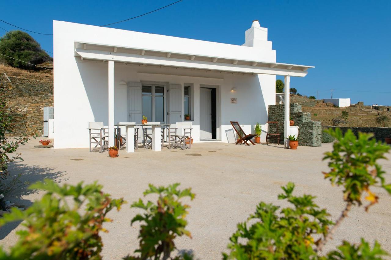 Grey House Villa Exámbela Eksteriør bilde
