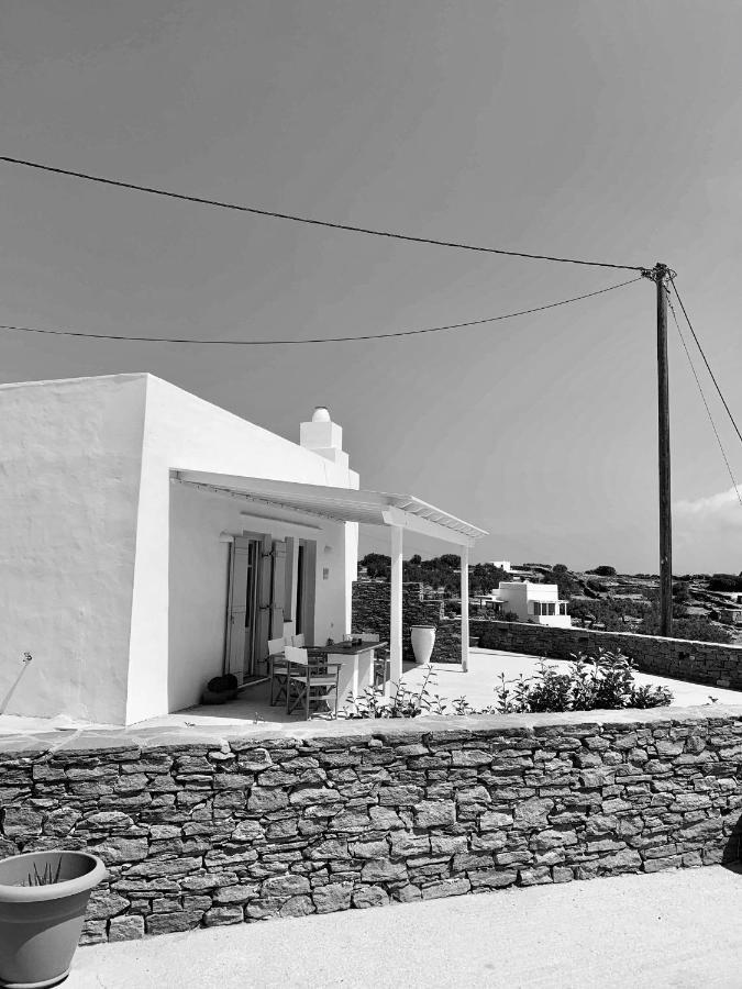 Grey House Villa Exámbela Eksteriør bilde
